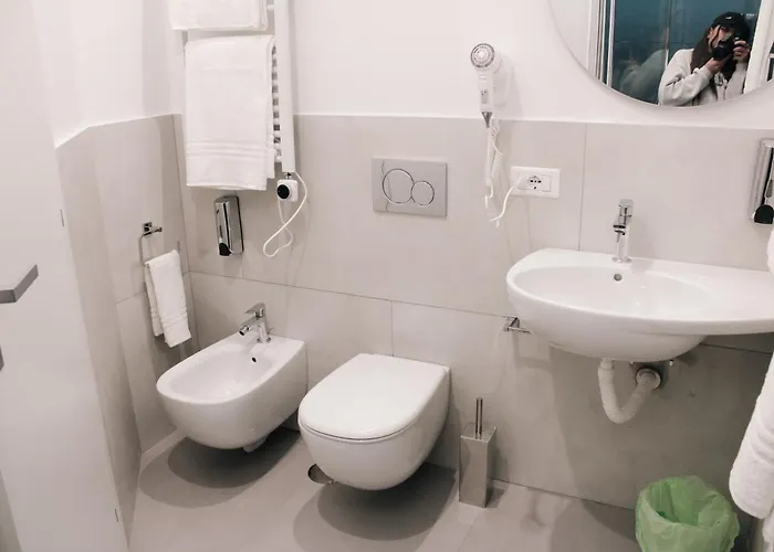 بيت ضيافة Six Luxury Spagnoli نابولي