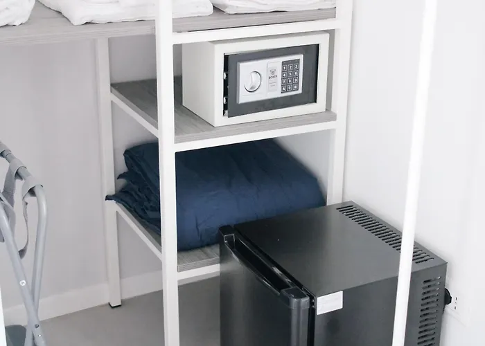 Six Luxury Spagnoli بيت ضيافة *